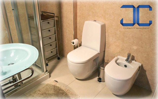 Learn Porto Apartment by JC