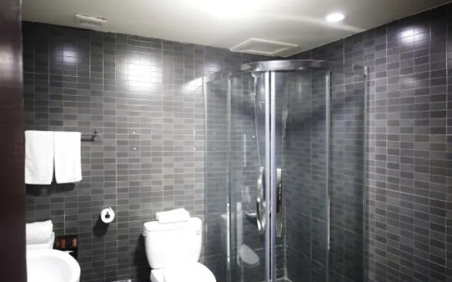 Ease Hotel (Shenyang Changjiang North Street Beiling Park Branch)