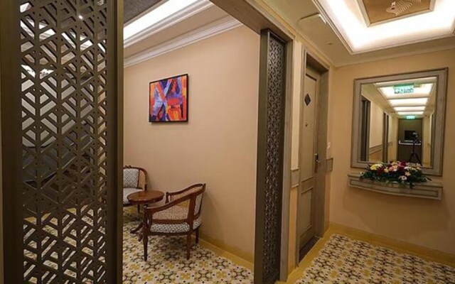 Fabhotel Prime Hampton By Ic'S