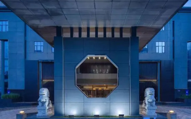 Xinxiang Zhonglian Hotel