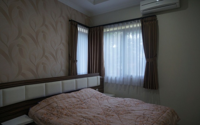 Ouma Guest House – Guest Rooms – Bandung