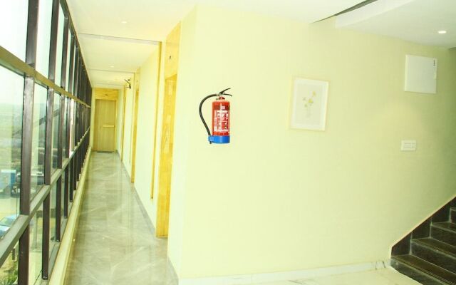 Sri Sampoorna Hotel