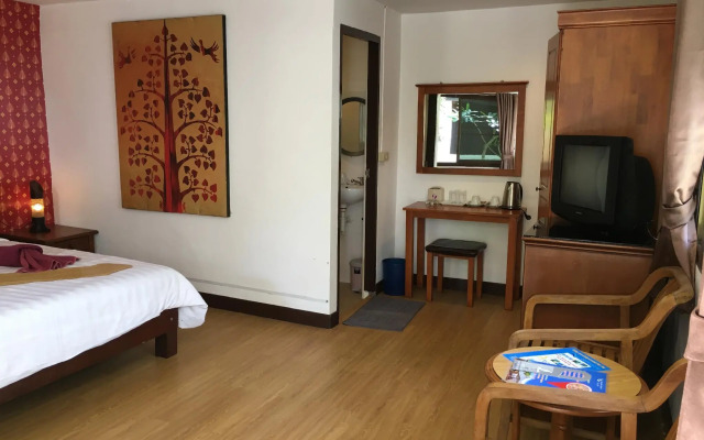 Paradise Resort PHI PHI