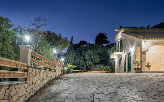 Villa Kanalos