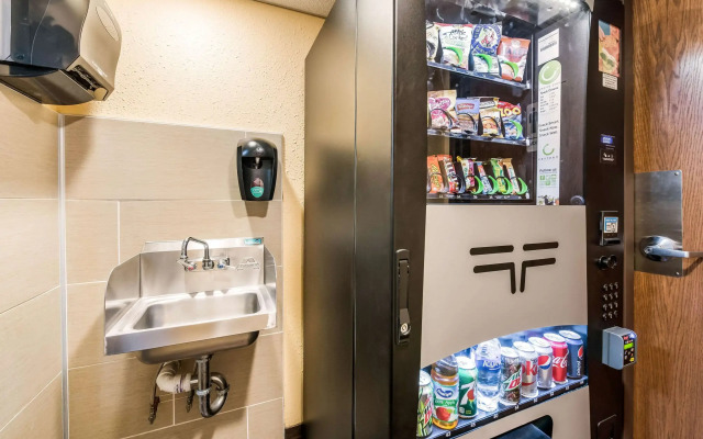 Econo Lodge Mayo Clinic Area