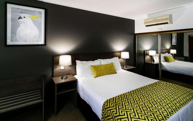 Best Western Plus Ambassador Orange