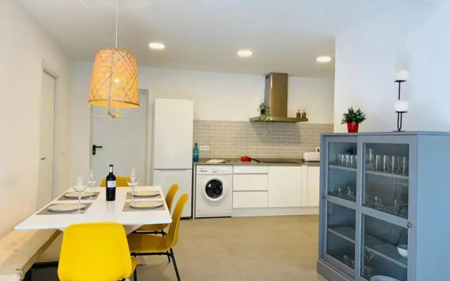 70 M2, Apartamento Cerca De La Playa, Apto Minusvalidos.