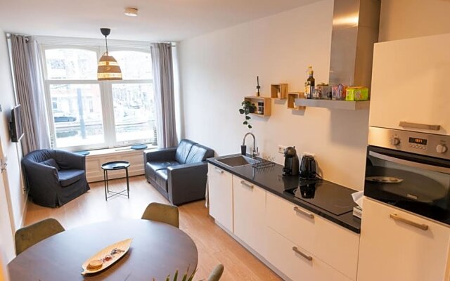 2 Bedroom Apartment - Canal View