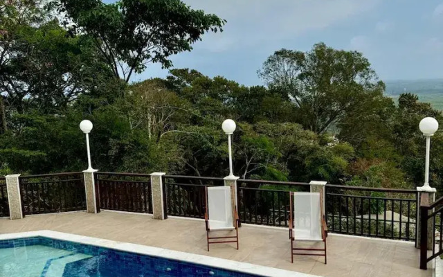 Leonardi's Sunset House