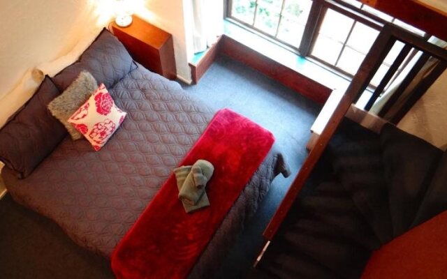 Arden Country House