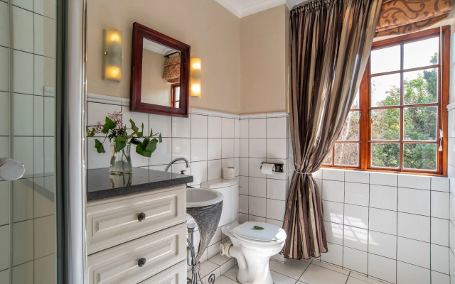 5th Avenue Gooseberry Guest House