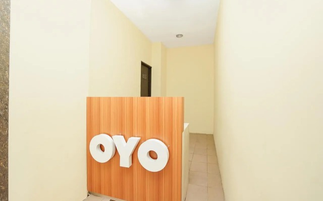 OYO Flagship 910 Menara Rungkut Surabaya