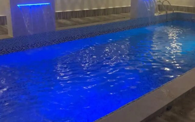 Newtown Palace Hotel