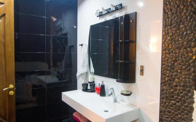 Vake Cozy Appartament With 3 Bedrooms.