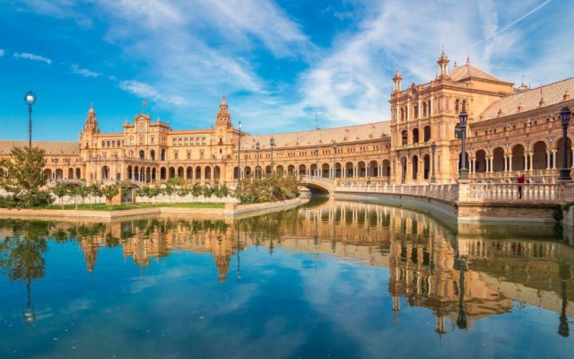 Preciosa casa grande con patio en Sevilla 8PAX