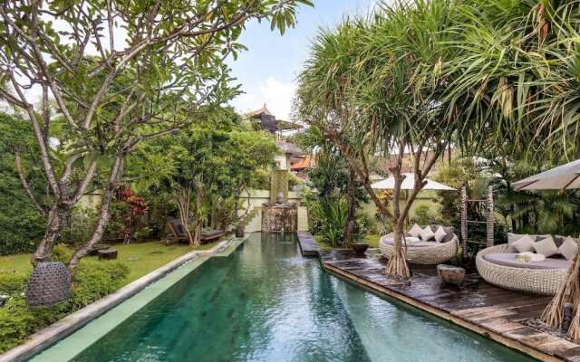 Villa Shantika by Villa Finder