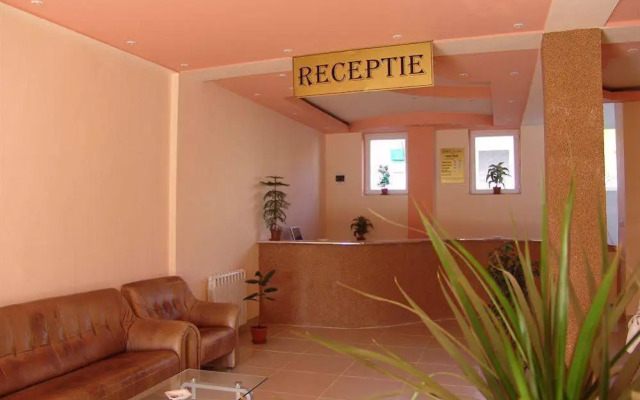 Class Hotel