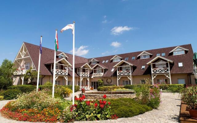 Orchidea Hotel Lipót