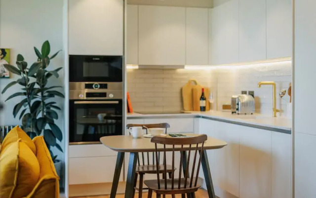 Modern Studio Flat in North London