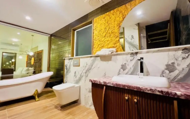 Signature By Hotel Crown Inn