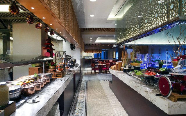 Bab Al Qasr Hotel