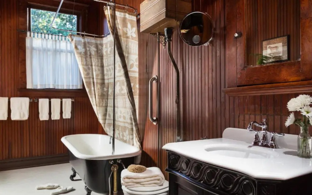 Magnolia Springs B&B