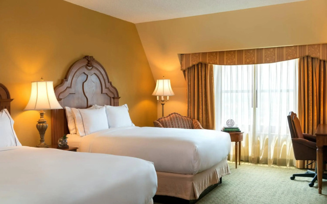 Renaissance Tulsa Hotel & Convention Center
