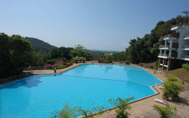 Hinsuay Namsai Resort Hotel