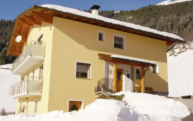 Apartment Near the Lake in Tyrol