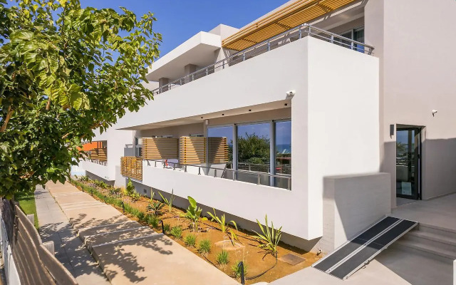 Ostrakon Suites