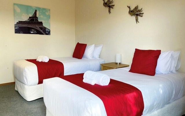 Pacific Harbour Villas