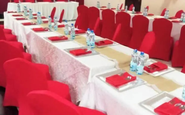 Lee Njiru Resort
