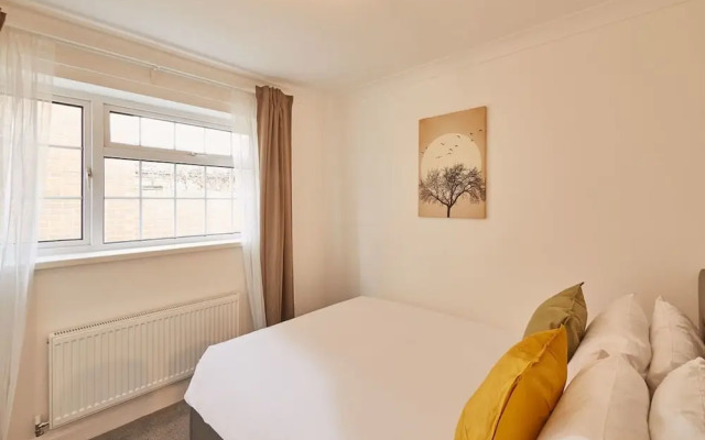 Host Stay Dacama Dene Grove