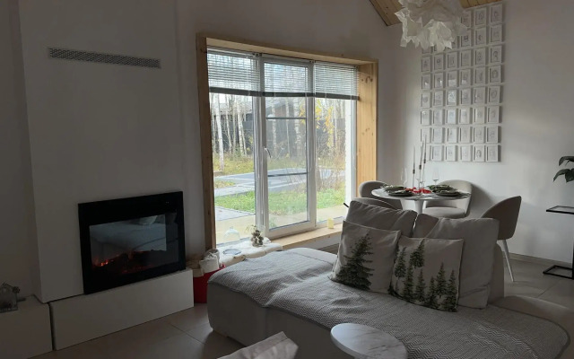 Дом Шелуха (Sheluha House) в дачном поселке Парфёнки 910