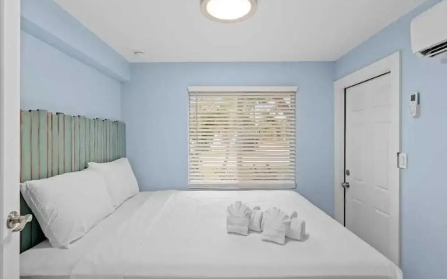 THE Palmview AND Sandpiper Inns