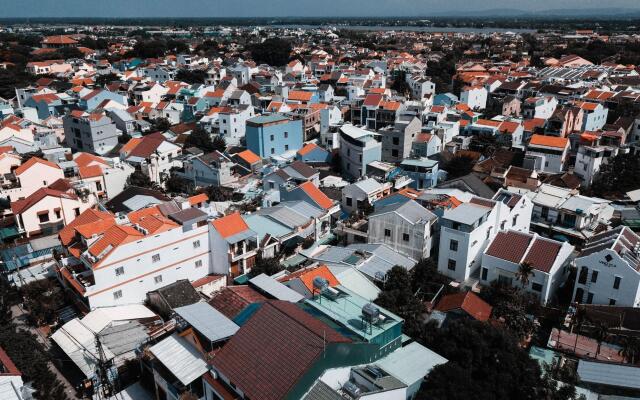 Uptown Hoi An Hotel