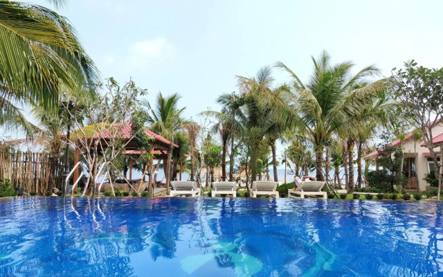 Naomi Resort