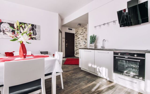 City Lights Apartments - Arianska