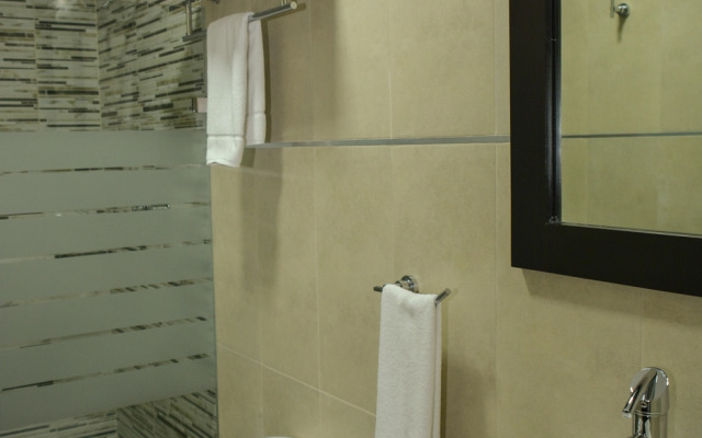 Suites Los Arcos