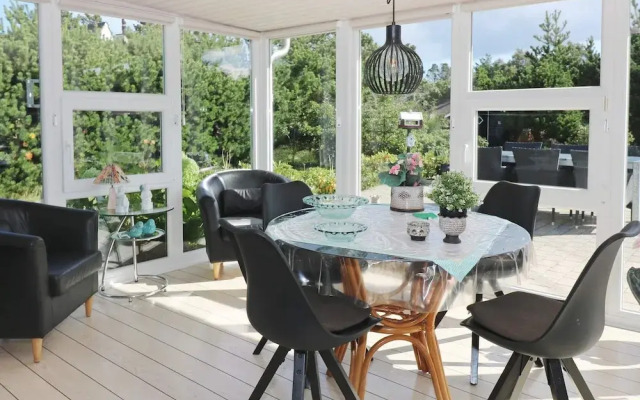 6 Person Holiday Home in Hadsund