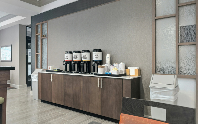 Hampton Inn by Hilton Springfield