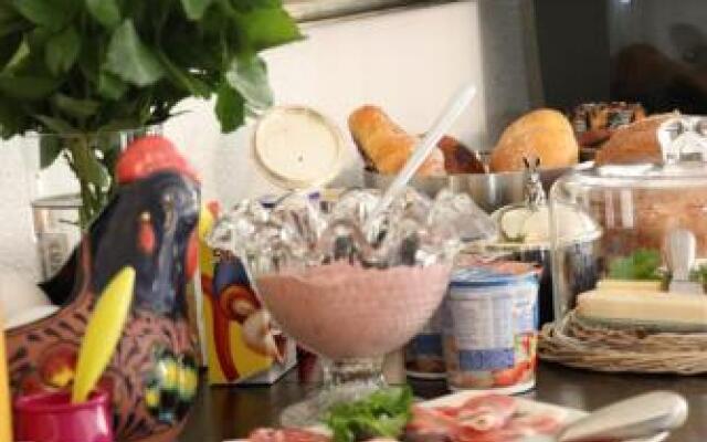 La Maison Des Copains