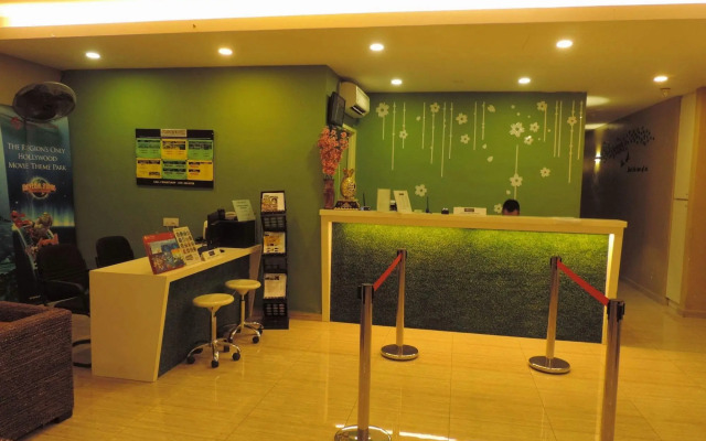 Golden Leaf Boutique Hotel