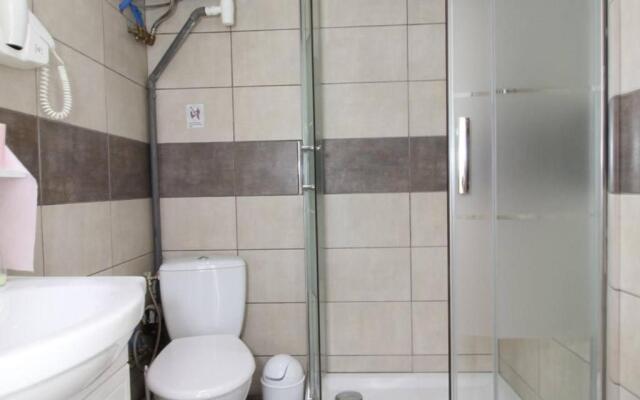 Appartement Balaruc-les-Bains, 1 pièce, 2 personnes - FR-1-553-23