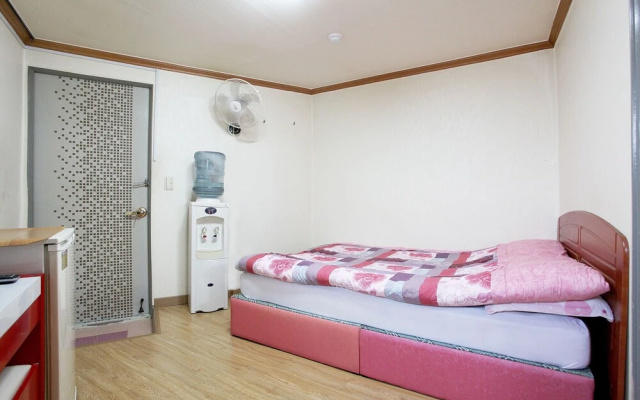 Konkuk University Yeongdong Motel