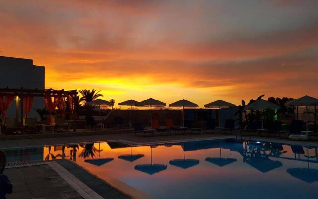Bouradanis Village Hotel