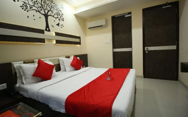 OYO 5330 Hotel Green Apple