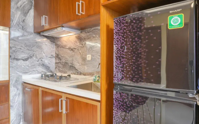 Homey And Spacious 2Br At Samara Suites Apartment