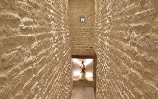 Luxurious Mansion in Castle Grounds in Lantheuil