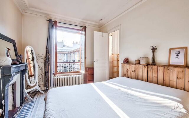 Charming Apartment for 2 in the 12th District